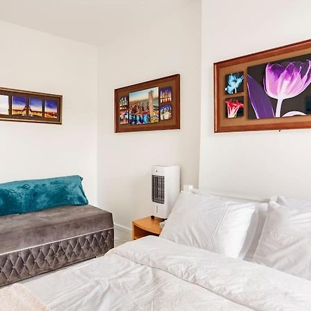 Paris Tourist Apartment, France Stains Exterior photo