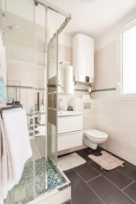 Paris Tourist Apartment, France Stains Exterior photo