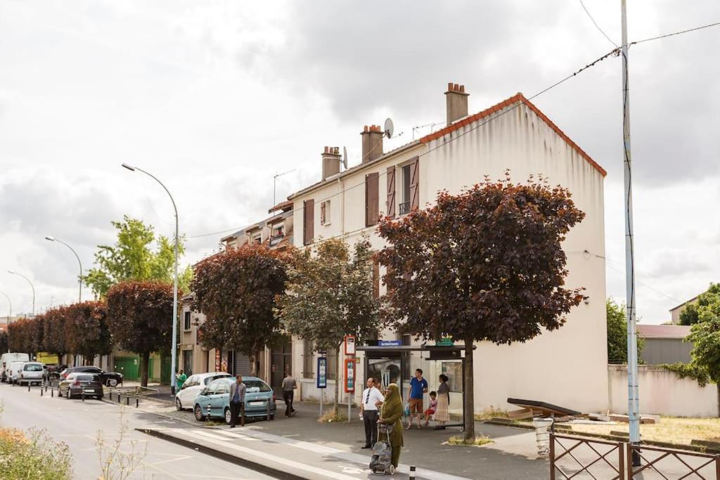 Paris Tourist Apartment, France Stains Exterior photo